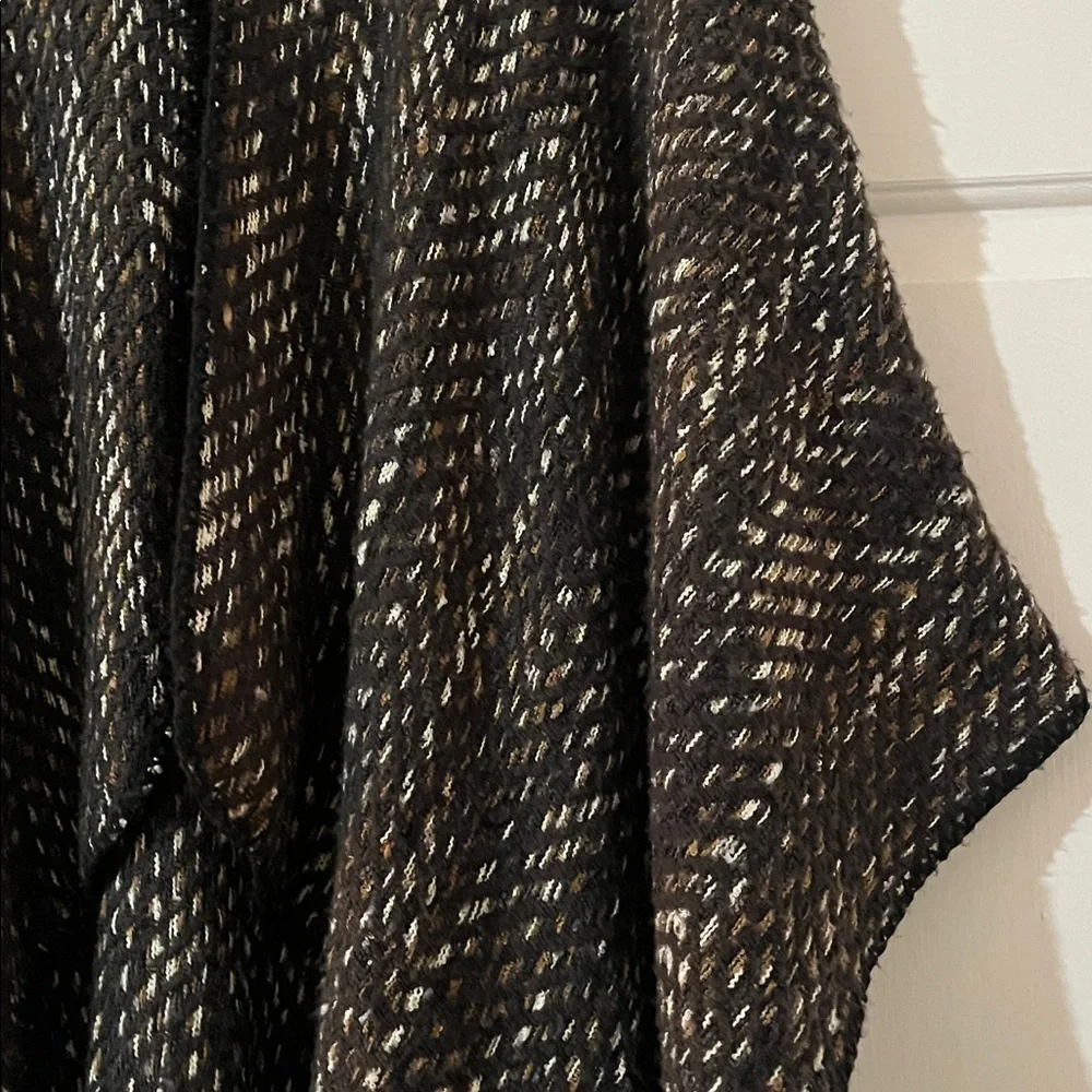 Apt. 9. Black & Brown Patterned Poncho/Cape - Picture 8 of 13
